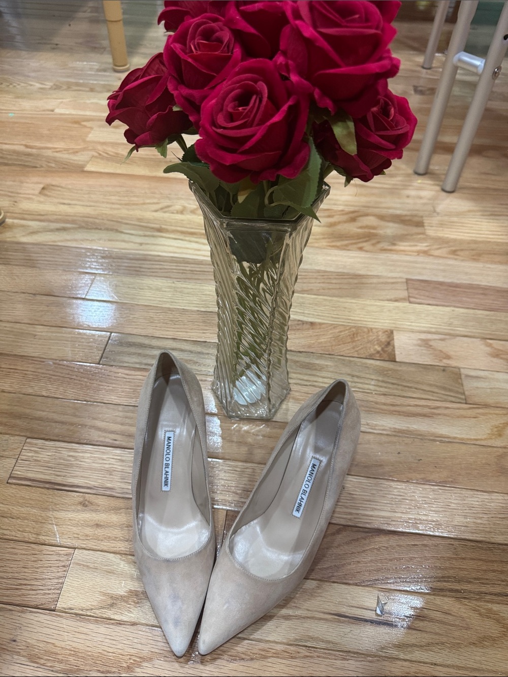 Manolo Blahnik Beige Suede Pointed Toe Pumps